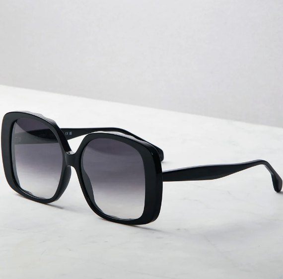 Alternative view of Honolulu 001A