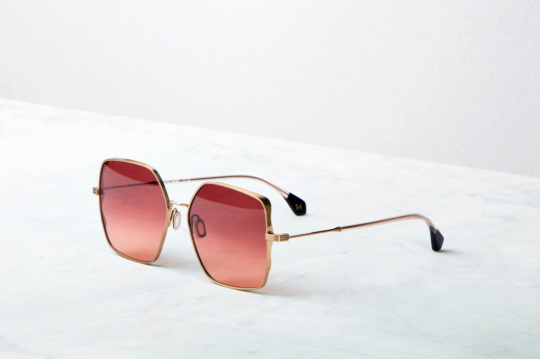 Alternative view of Dick Moby Singapore (SIN)