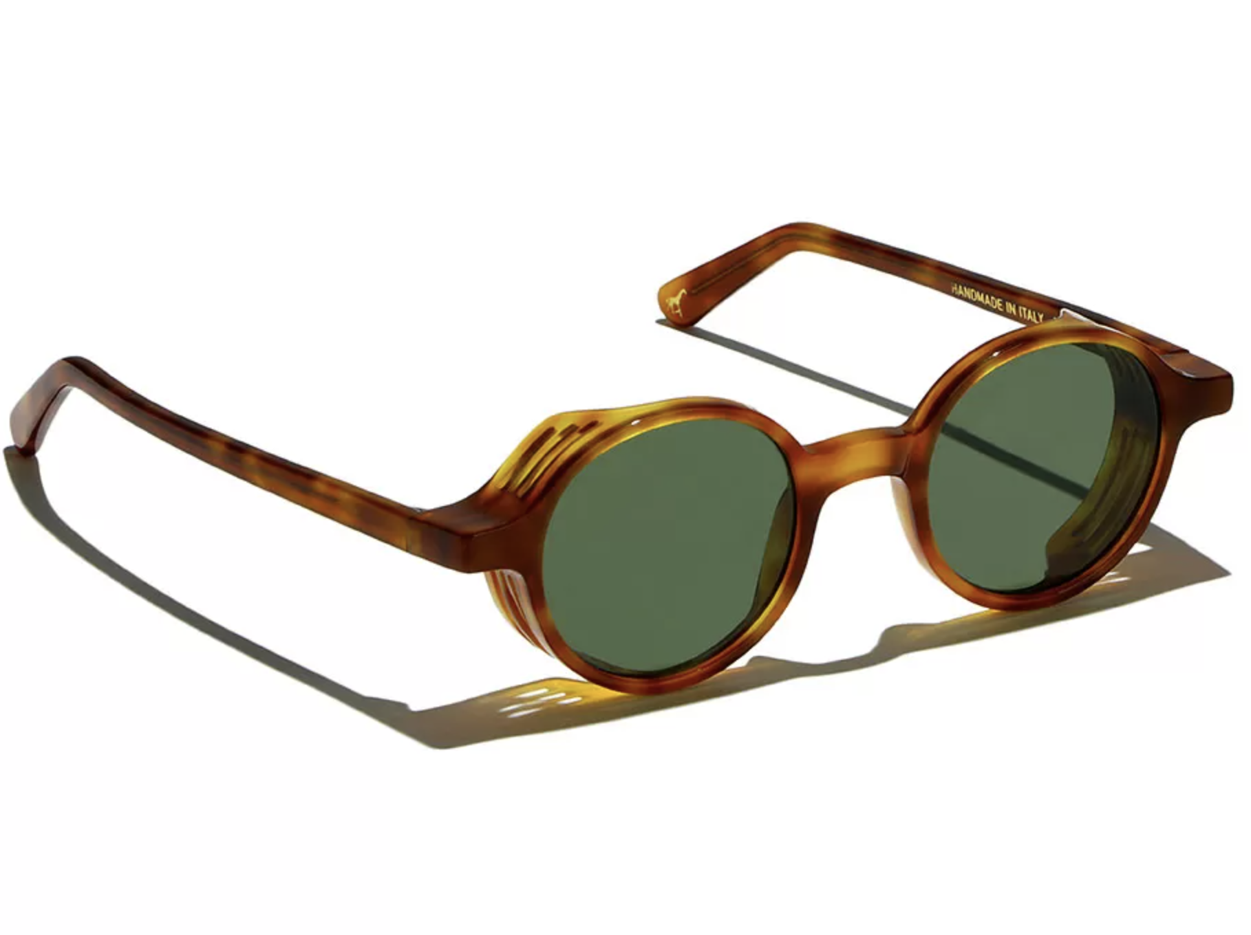 Alternative view of L.G.R. Reunion Explorer