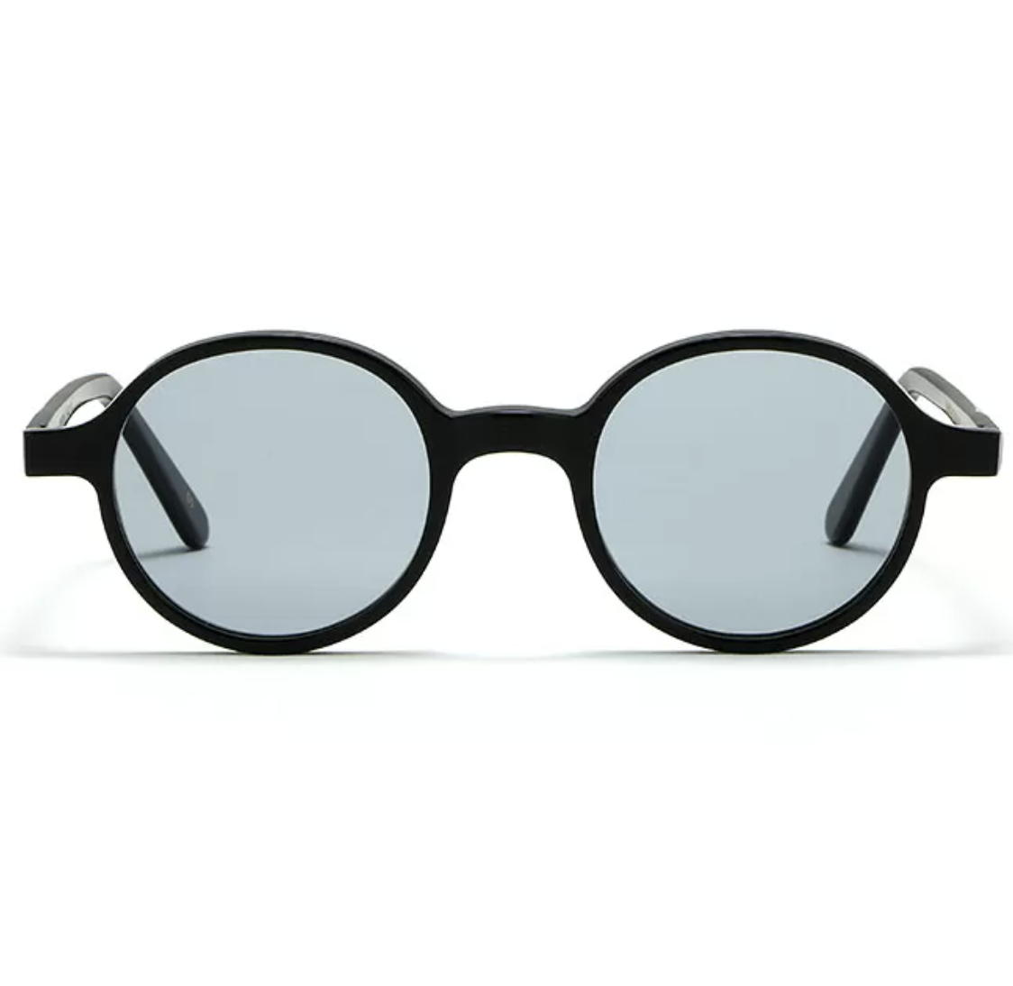 Reunion Black 01 // Light Blue Photochromic (Base 2)