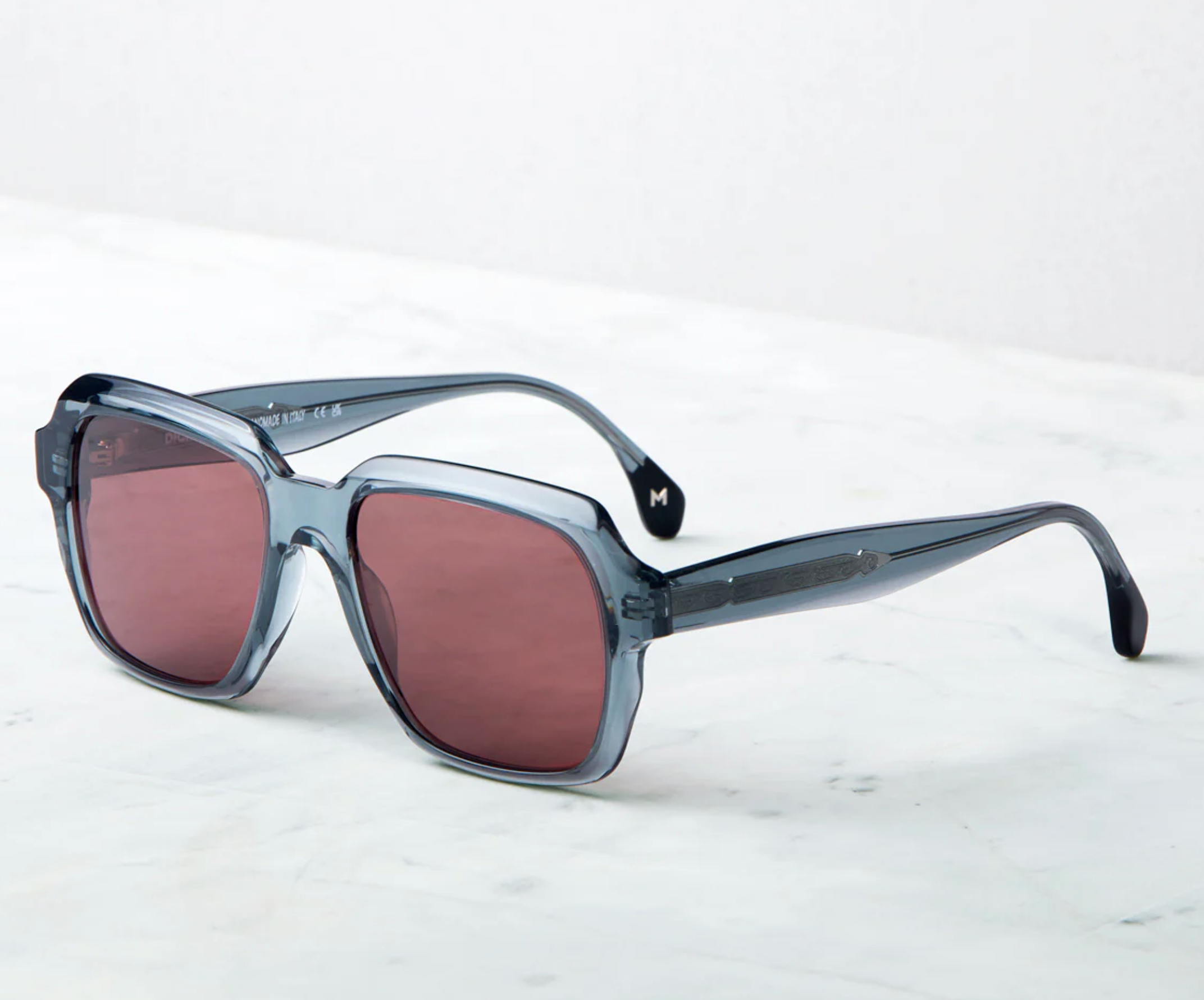 Alternative view of Dick Moby San Sebastian(EAS)