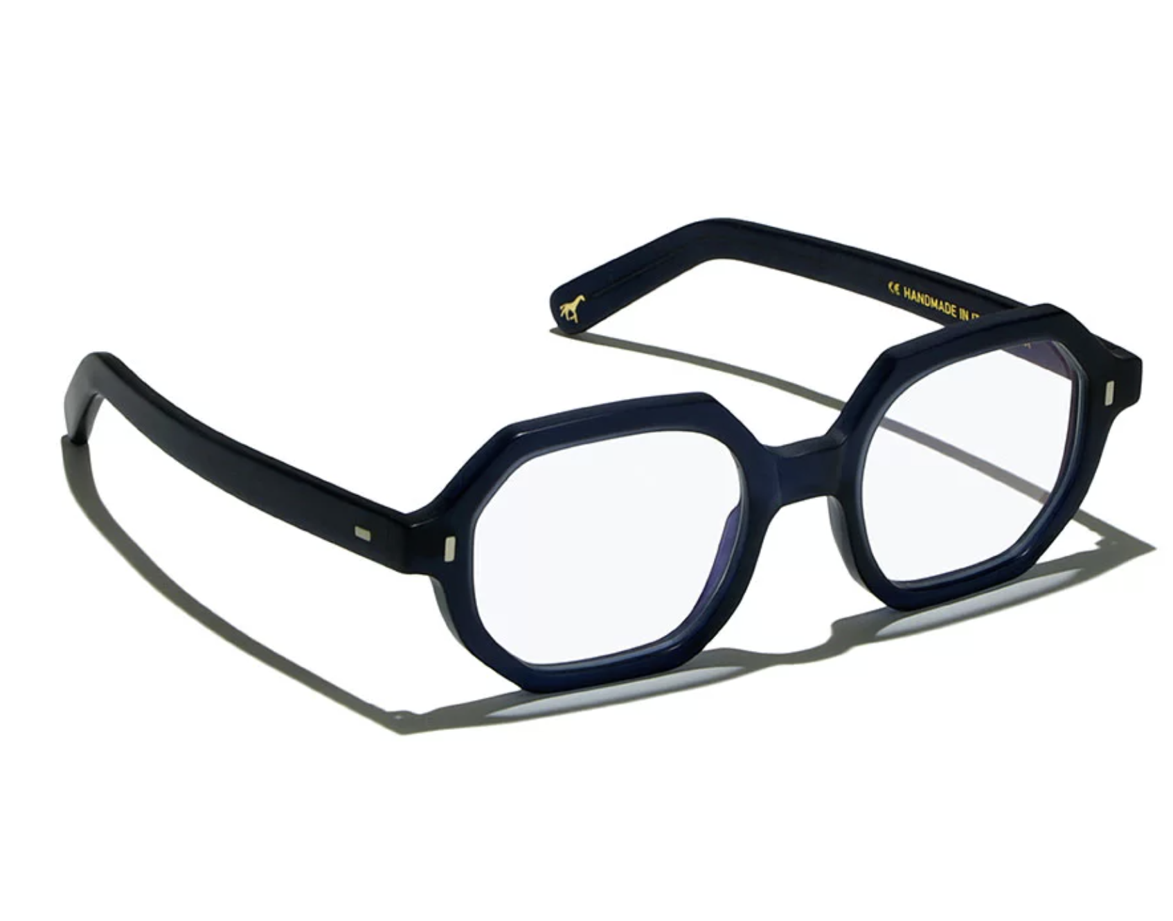 Alternative view of L.G.R. Zanzibar Bold