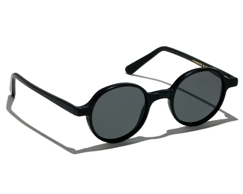 Alternative view of L.G.R. Reunion Matte Black