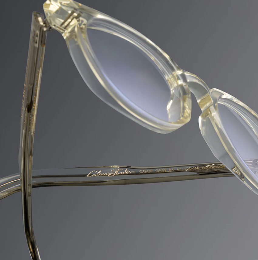 Alternative view of Cutler & Gross GR09 B4