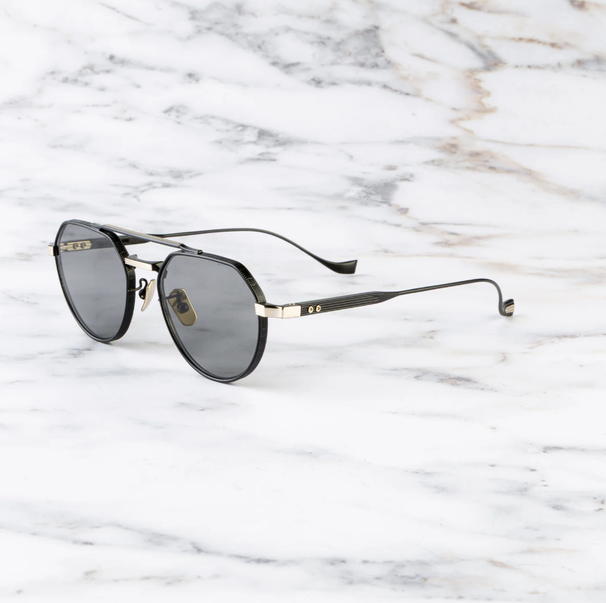 Alternative view of Cutler & Gross Draycott 1426