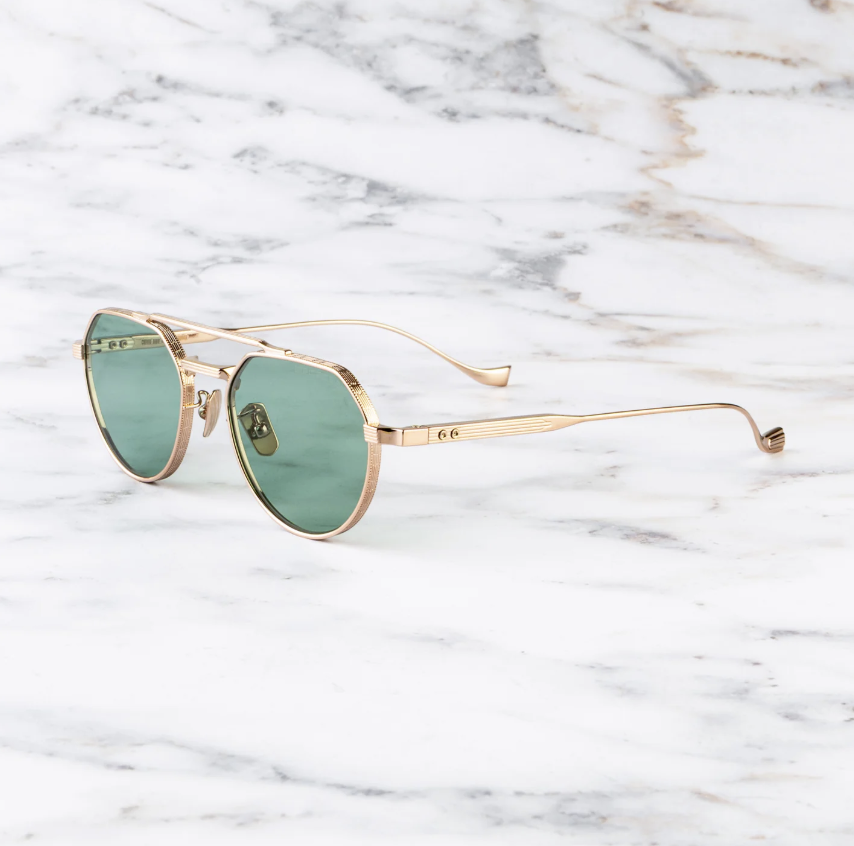 Alternative view of Cutler & Gross Draycott 1426