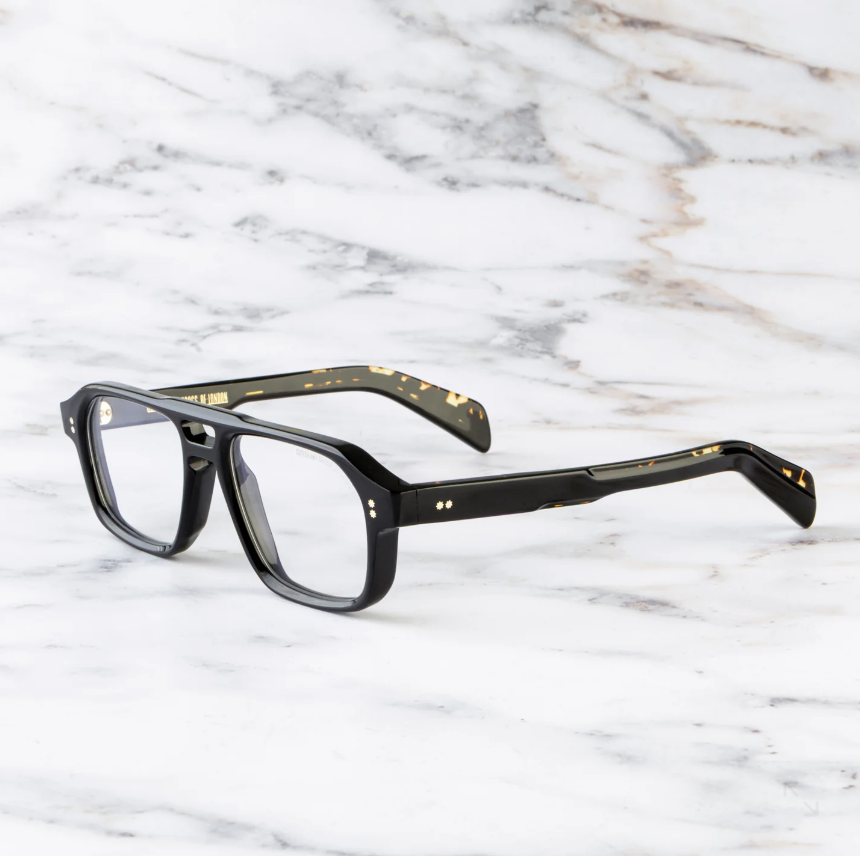 Alternative view of Cutler & Gross GR15